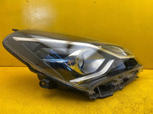 Laden Sie das Bild in den Galerie-Viewer, Frontscheinwerfer Toyota Yaris Rechts Scheinwerfer Headlight SCH1705119233lk