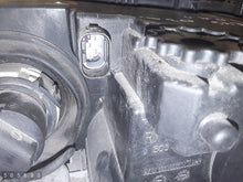 Laden Sie das Bild in den Galerie-Viewer, Frontscheinwerfer BMW 3 E46 301177274 Rechts Scheinwerfer Headlight SCH3974606901jm