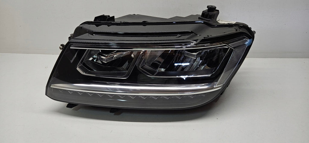 Frontscheinwerfer VW Tiguan 5NB941035B LED Ein Stück (Rechts oder Links)