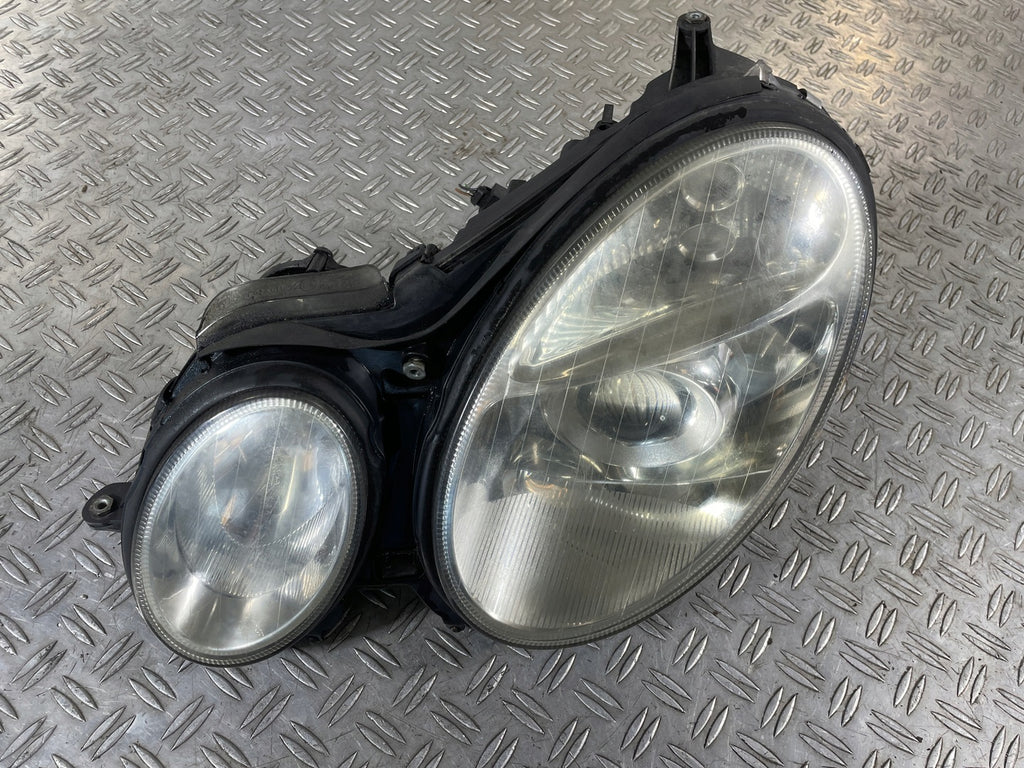 Frontscheinwerfer Mercedes-Benz W211 Links Scheinwerfer Headlight SCH1068437312ct
