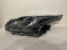 Load image into Gallery viewer, Frontscheinwerfer Toyota Corolla 81150-02T31 Links Scheinwerfer Headlight SCH5127749894gy
