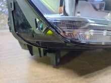 Laden Sie das Bild in den Galerie-Viewer, Frontscheinwerfer Audi Q2 81A941004 Rechts Scheinwerfer Headlight SCH3483503466lw