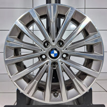 Laden Sie das Bild in den Galerie-Viewer, 1x Alufelge 17 Zoll 7.5" 5x120 54ET Glanz Silber 6856085 BMW 1 F40 Rim Wheel FEL9105585513kf