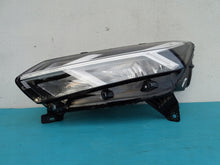 Laden Sie das Bild in den Galerie-Viewer, Frontscheinwerfer Dacia Sandero III Logan Jogger 260602561R LED Links Headlight SCH6445309436lt