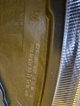 Laden Sie das Bild in den Galerie-Viewer, Frontscheinwerfer Ford Focus JX7B-13E015-CE Links Scheinwerfer Headlight SCH8859962438qh