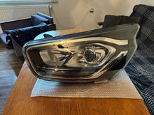 Laden Sie das Bild in den Galerie-Viewer, Frontscheinwerfer Ford Transit Custom JK21-13W030-DJ Links Headlight