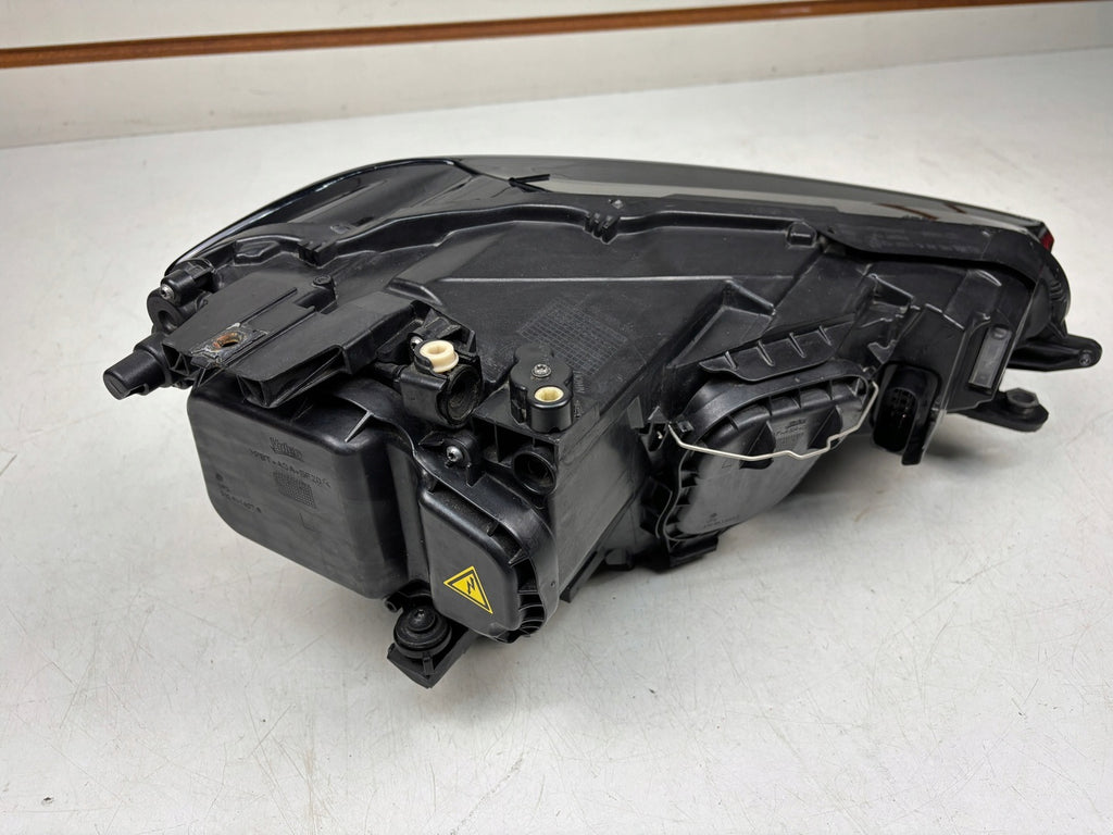 Frontscheinwerfer VW Golf Sportsvan 517941033B Xenon Links Headlight SCH1264833479kj