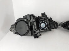 Laden Sie das Bild in den Galerie-Viewer, Frontscheinwerfer Audi A5 8T0941043 Xenon Ein Stück (Rechts oder Links)