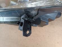 Laden Sie das Bild in den Galerie-Viewer, Frontscheinwerfer Honda Hrv Hr-V Full LED Links Scheinwerfer Headlight