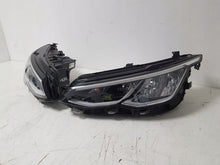 Load image into Gallery viewer, Frontscheinwerfer VW Golf VIII 5H1941005 5H1941006 LED Ein Satz Headlight SCH3270095106ei