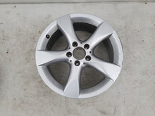 Laden Sie das Bild in den Galerie-Viewer, 1x Alufelge 17 Zoll 7.5" 5x112 52 5ET A2464010502 Mercedes-Benz W246 Rim Wheel FEL1152771777mu