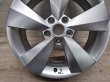 Load image into Gallery viewer, 1x Alufelge 17 Zoll 6.5" 5x112 38ET Glanz Silber 565601025AA Skoda Kodiaq FEL4115197107wa