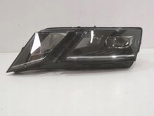 Laden Sie das Bild in den Galerie-Viewer, Frontscheinwerfer Skoda Octavia III 5E1941015D Rechts Scheinwerfer Headlight SCH9787508670xy
