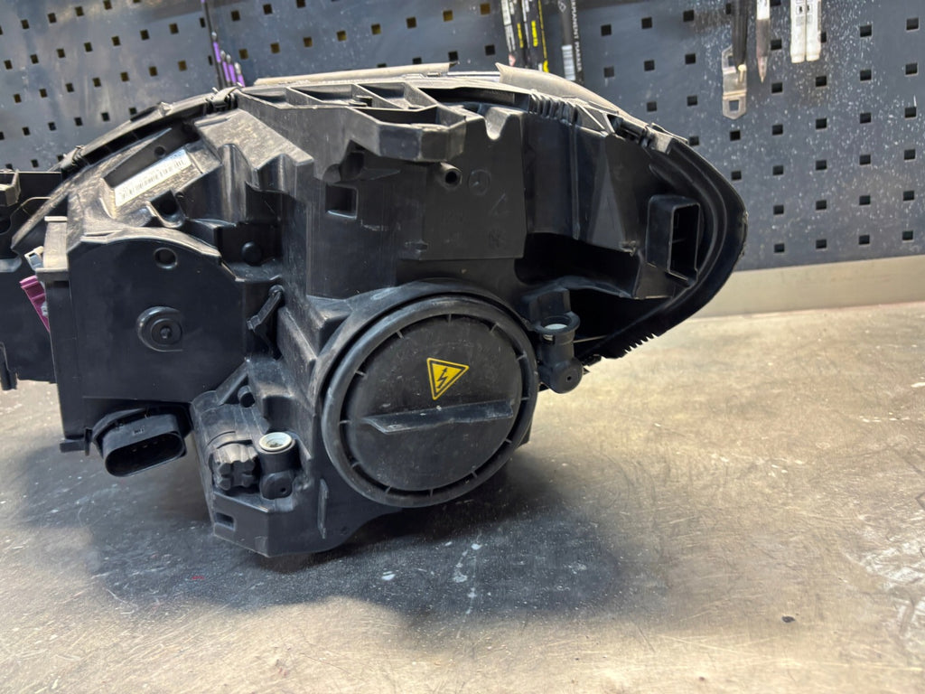 Frontscheinwerfer Mercedes-Benz W246 A2468207261 Rechts Scheinwerfer Headlight SCH4929966991eh