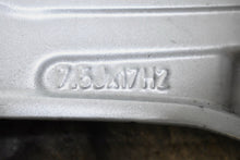 Load image into Gallery viewer, 1x Alufelge 17 Zoll 7.5&quot; 5x112 47ET Glanz Silber A2044011000 Mercedes-Benz W204