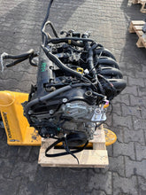 Laden Sie das Bild in den Galerie-Viewer, Motor Mazda Cx-3 PE04 PE02 2.0 37TKm Benzin Engine Komplett