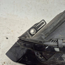 Laden Sie das Bild in den Galerie-Viewer, Frontscheinwerfer VW Touran 5TB941081A Full LED Ein Stück (Rechts oder Links)