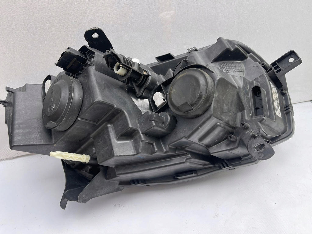 Frontscheinwerfer Dacia Sandero 260604218R Ein Stück (Rechts oder Links)