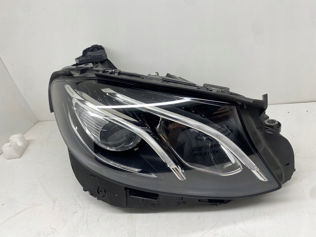 Frontscheinwerfer Mercedes-Benz W213 A2139067806 LED Rechts Headlight SCH9170317996xo