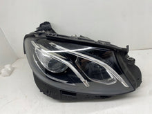 Laden Sie das Bild in den Galerie-Viewer, Frontscheinwerfer Mercedes-Benz W213 A2139067806 LED Rechts Headlight SCH9170317996xo