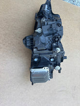 Load image into Gallery viewer, Frontscheinwerfer Volvo S60 V60 II 22025905 Links Scheinwerfer Headlight SCH8262805930ll