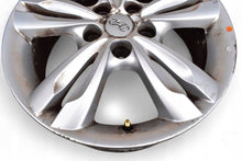 Laden Sie das Bild in den Galerie-Viewer, 1x Alufelge 17 Zoll 6.5" 5x114.3 48ET Glanz Silber 52910-2Y400 Hyundai Ix35 FEL8149202365qf