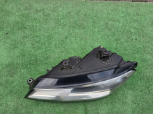 Load image into Gallery viewer, Frontscheinwerfer VW Caddy 2K1941005A Links Scheinwerfer Headlight SCH9275238334iw
