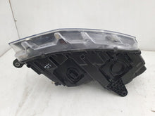 Laden Sie das Bild in den Galerie-Viewer, Frontscheinwerfer Skoda Octavia III 5E1941015A Xenon Links Headlight SCH3655505460xx