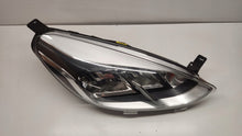 Laden Sie das Bild in den Galerie-Viewer, Frontscheinwerfer Ford Fiesta L1BB-13E014-AF Halogen Rechts Headlight