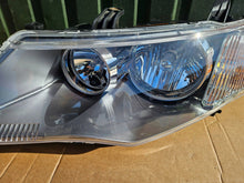 Laden Sie das Bild in den Galerie-Viewer, Frontscheinwerfer Mitsubishi Outlander I 5266091MH Links Scheinwerfer Headlight SCH4212281930ap