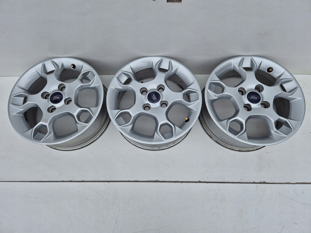 1x Alufelge 15 Zoll 6.0" 4x108 47 5ET Ford Fiesta Rim Wheel