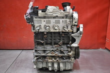 Laden Sie das Bild in den Galerie-Viewer, Motor VW Passat CBA 2.0 TDI 2008 Diesel Engine Unkomplett