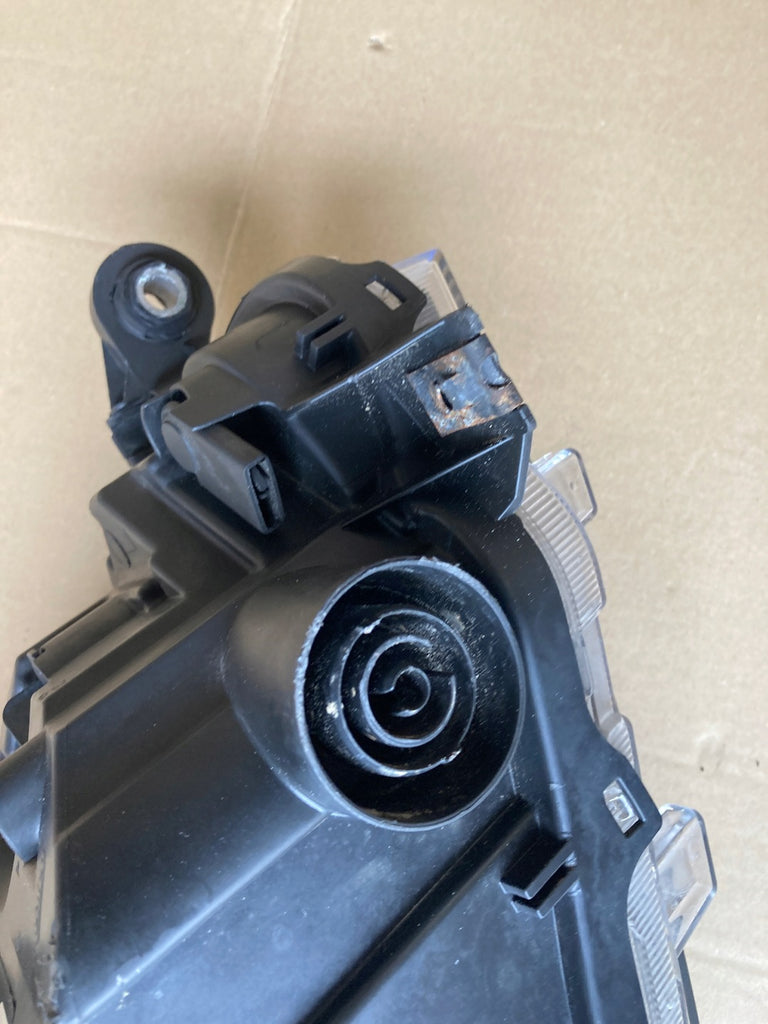 Frontscheinwerfer Seat Ibiza I V 6F1941005B Ein Stück (Rechts oder Links)