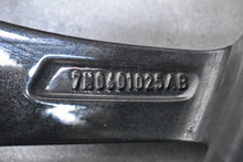 Laden Sie das Bild in den Galerie-Viewer, 1x Alufelge 17 Zoll 7.0" 5x112 39ET Glanz Graphit 7N0601025AB Mg Sharan FEL2405221130xs