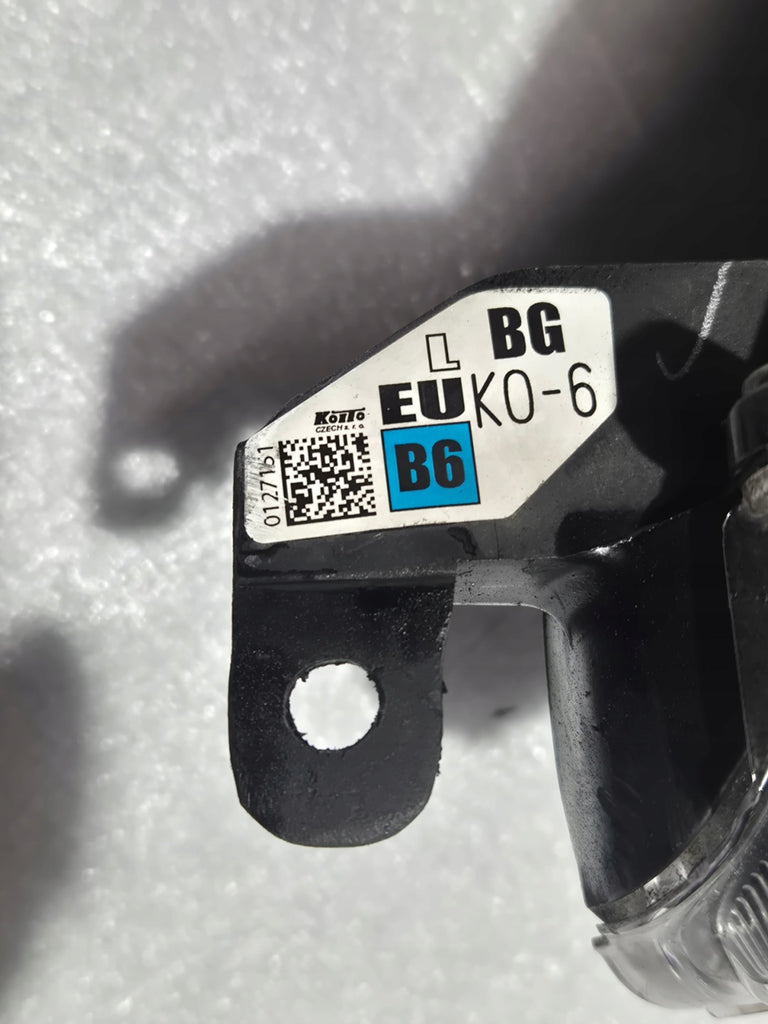 Frontscheinwerfer Toyota Yaris -24027-EUKO-6 Links Scheinwerfer Headlight SCH6113018553jk