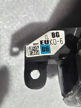 Laden Sie das Bild in den Galerie-Viewer, Frontscheinwerfer Toyota Yaris -24027-EUKO-6 Links Scheinwerfer Headlight SCH6113018553jk