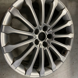 1x Alufelge 19 Zoll 9.0