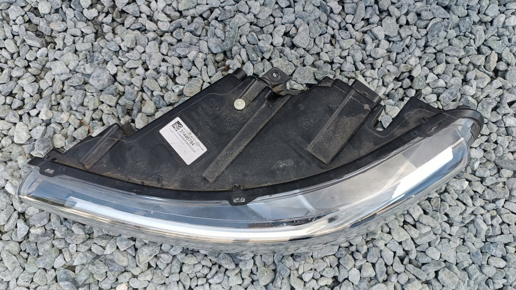 Frontscheinwerfer Volvo 31446784 Links Scheinwerfer Headlight SCH9339143797ie