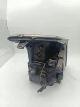 Laden Sie das Bild in den Galerie-Viewer, Frontscheinwerfer Ford I 6C1113W030DE FALSE Scheinwerfer Headlight SCH1454349547ui