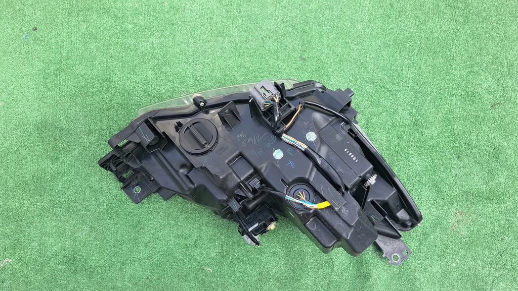 Frontscheinwerfer Mazda II D43N-51040 LED Links Scheinwerfer Headlight