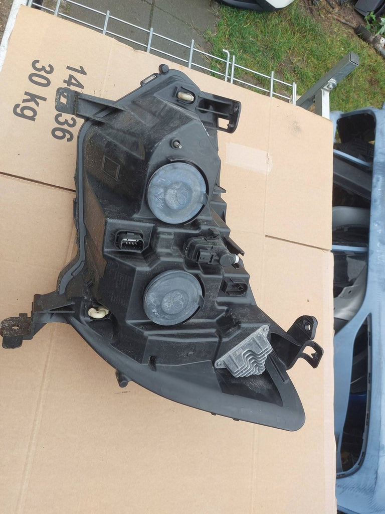 Frontscheinwerfer Renault Master 260105567R 0021113104366900804 LED Rechts SCH2340409135bh