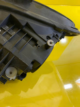 Laden Sie das Bild in den Galerie-Viewer, Frontscheinwerfer Mercedes-Benz W247 A2479062603 LED Rechts Headlight SCH5631089382um