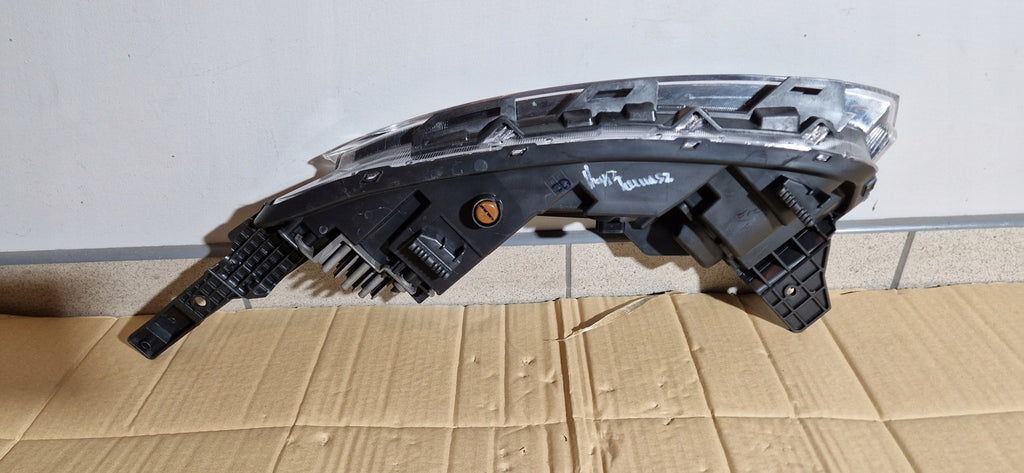 Frontscheinwerfer Hyundai Bayon 92208Q0600 Rechts Scheinwerfer Headlight