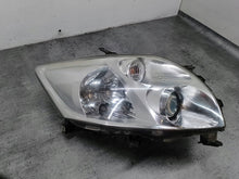 Laden Sie das Bild in den Galerie-Viewer, Frontscheinwerfer Toyota Auris 81140-02490 85967-52021 Xenon Rechts Headlight
