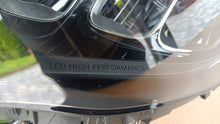 Laden Sie das Bild in den Galerie-Viewer, Frontscheinwerfer Mercedes-Benz Gla A2479066207 LED Rechts Headlight