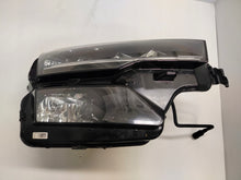 Laden Sie das Bild in den Galerie-Viewer, Frontscheinwerfer Skoda Karoq 57B941010 LED Rechts Scheinwerfer Headlight SCH3300330287xn