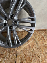 Load image into Gallery viewer, 1x Alufelge 19 Zoll 8.0" 5x112 44ET Glanz 8B3601025AS Audi Rim Wheel FEL9871908225ri
