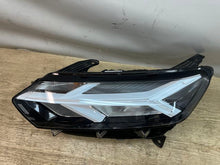 Laden Sie das Bild in den Galerie-Viewer, Frontscheinwerfer Dacia Sandero III Logan 260602561R LED Links Headlight