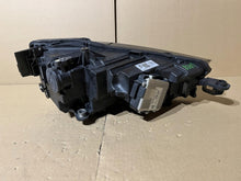 Laden Sie das Bild in den Galerie-Viewer, Frontscheinwerfer Skoda Scala 657941015A LED Ein Stück (Rechts oder Links) SCH2526572992ai