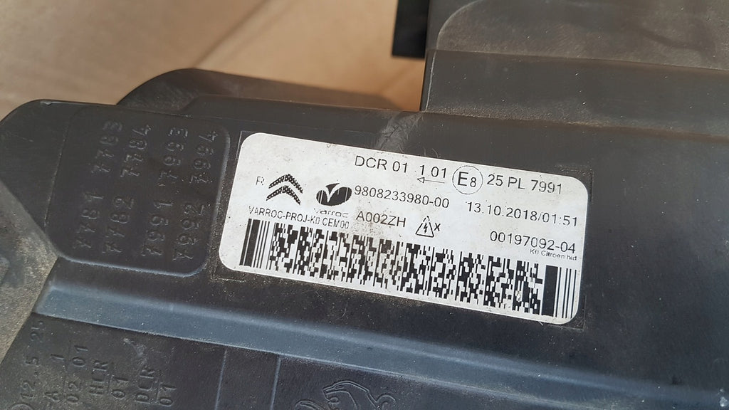 Frontscheinwerfer Citroën Jumpy 9808233980 Xenon Rechts Scheinwerfer Headlight